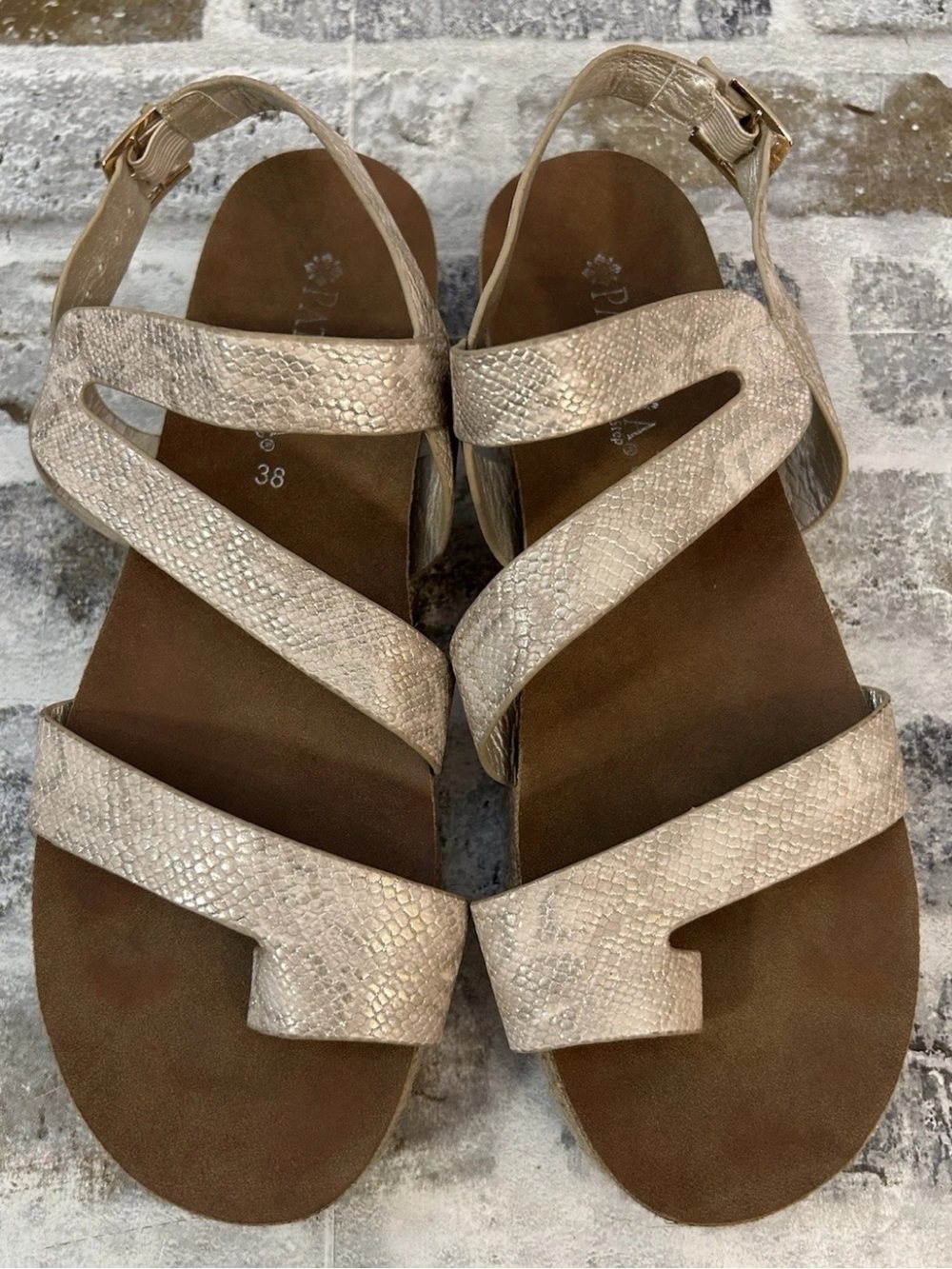 Patrizia by Spring Step Tan Metallic Snakeskin Kalissa Sandal EUR 38 US 7.5 - 8